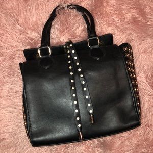 Black and gold bag
